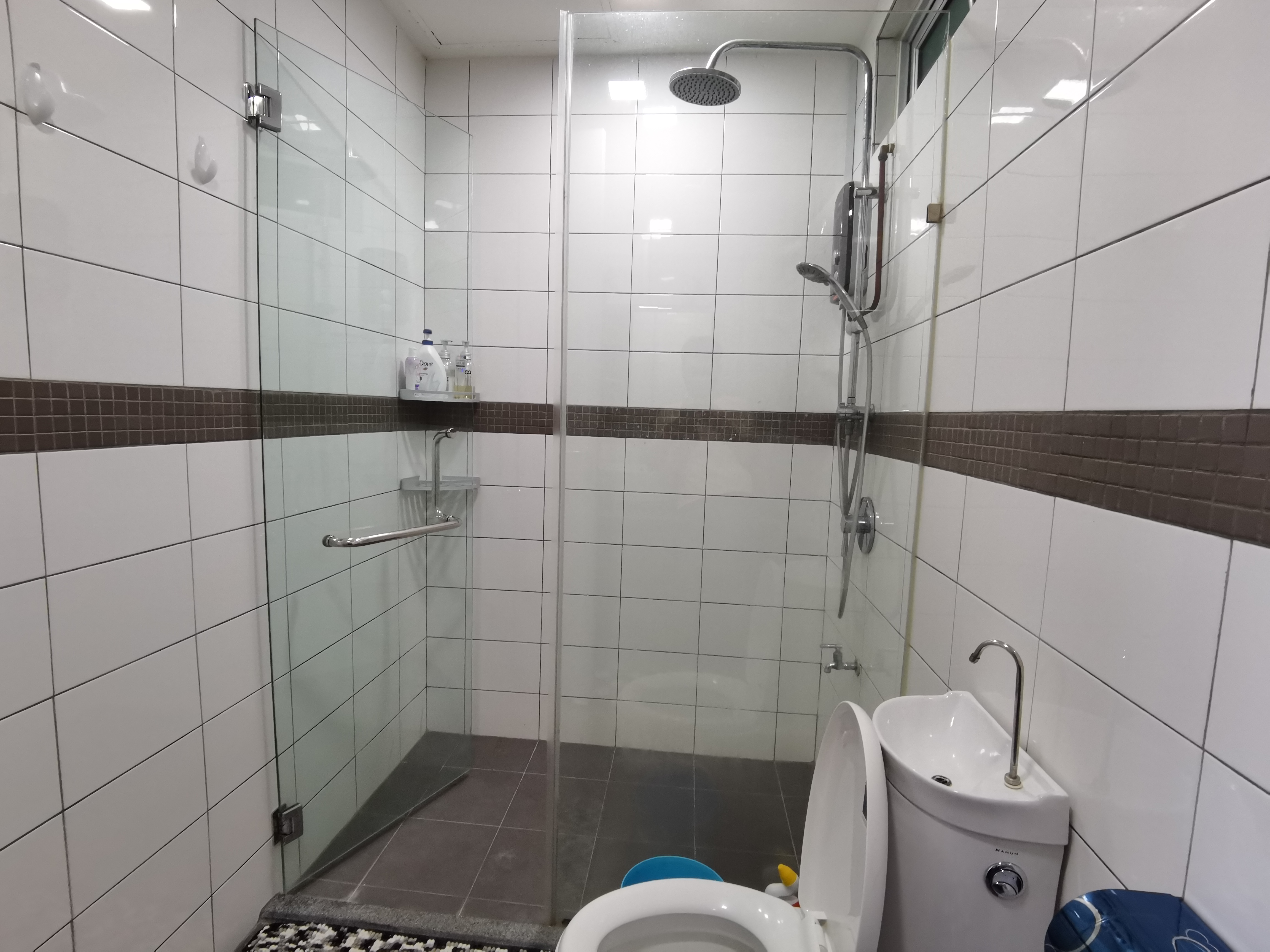 Condominium in Lor Pearl Park 1, Sunny Hill Garden, Kuching – photo 7 of 10
