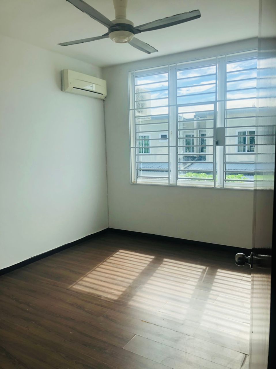 Property in Moyan, Batu Kawa-Matang, Kuching – photo 3 of 7