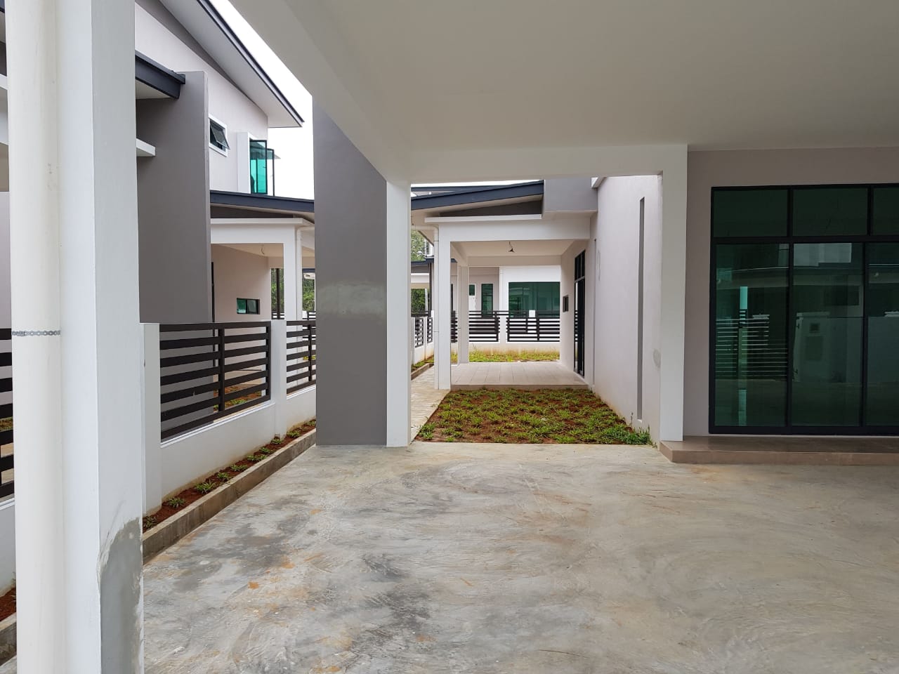 Terrace house in Henley Villas Taman San Chin, Kuching – photo 2 of 3