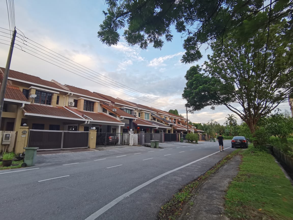 House in 1331, Lor Stutong 13E, Tabuan Jaya Baru 1, Kuching – photo 2 of 7