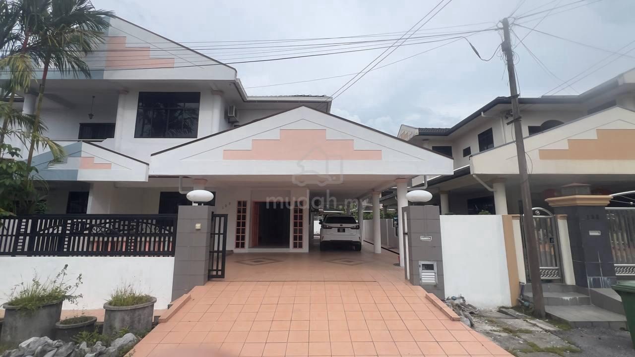 Double Storey Semi Detached House at Jalan Kempas, behind Premier 101