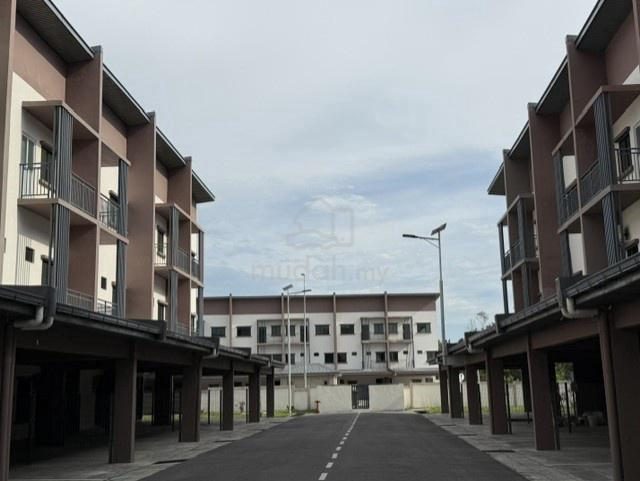 Townhouse, Kuching – photo 1 of 3