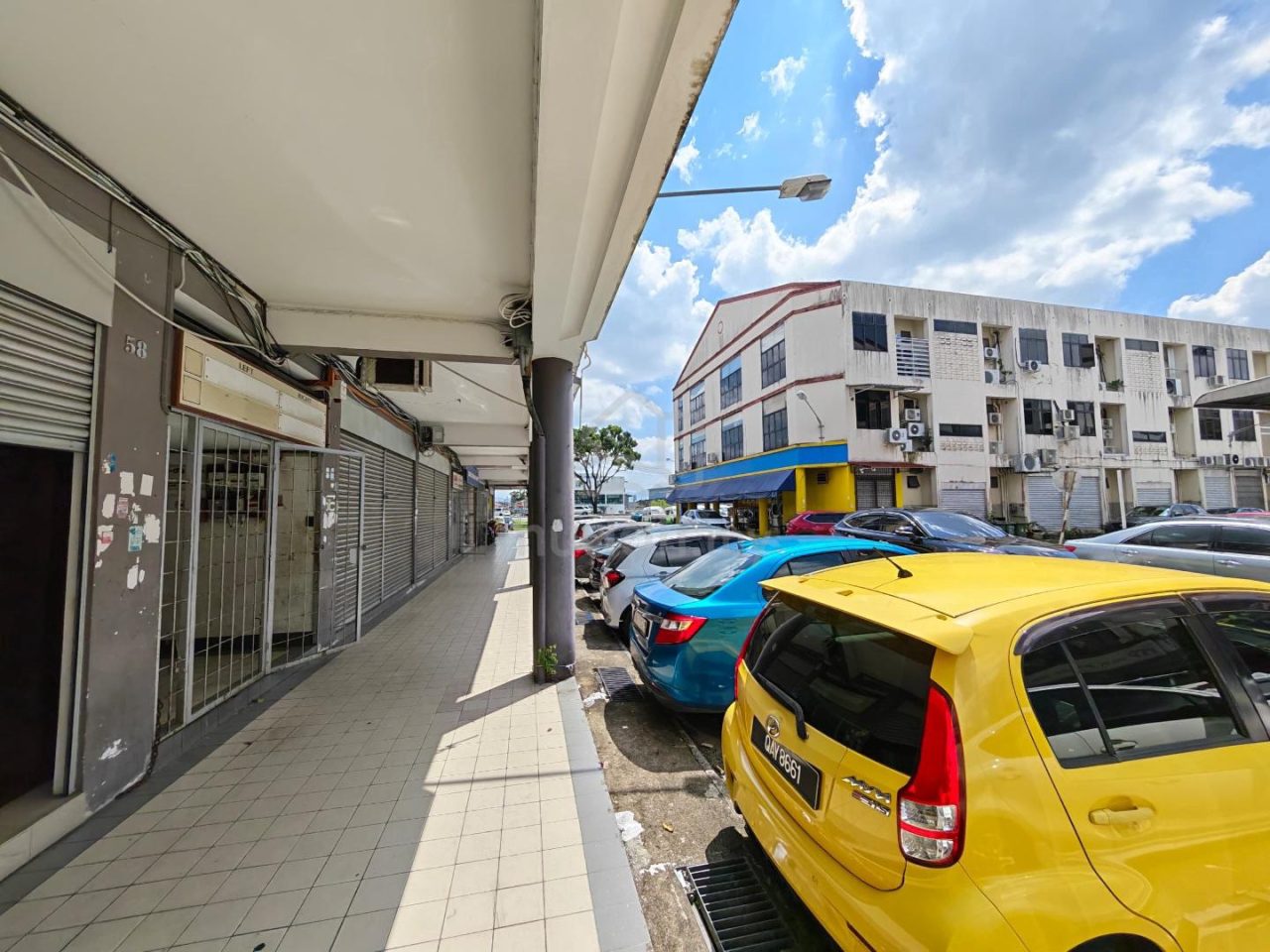 Retail space, Kuching – photo 2 of 3