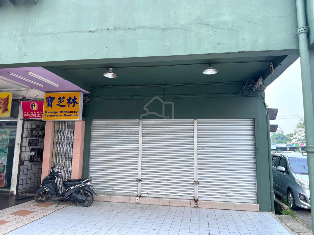 Shop lot, Kuching – photo 2 of 3