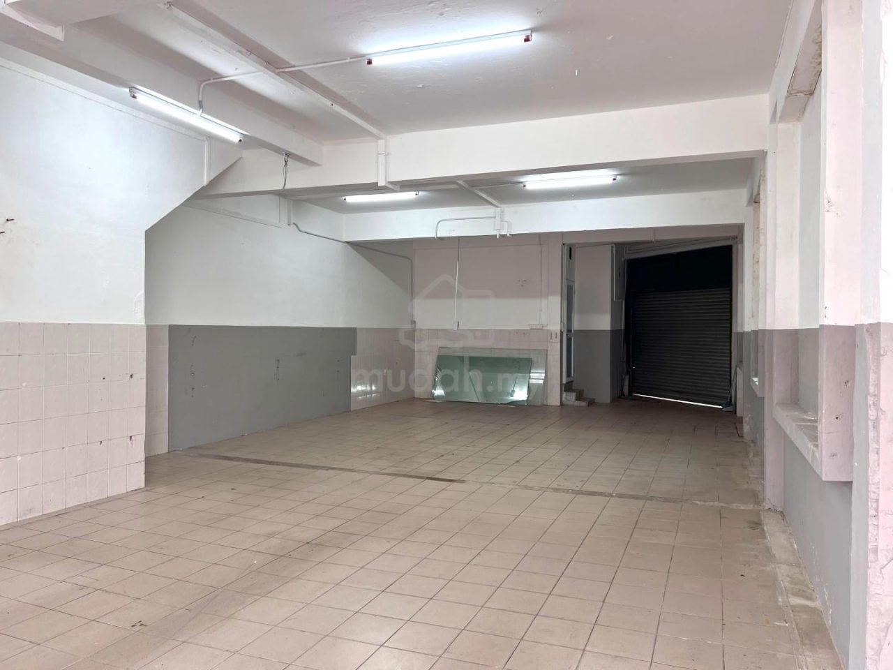 Shop lot, Kuching – photo 3 of 3