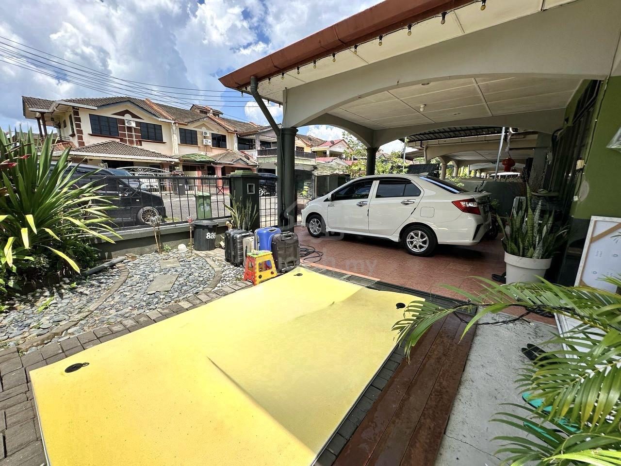 1-storey Terraced House, Kuching – photo 2 of 3