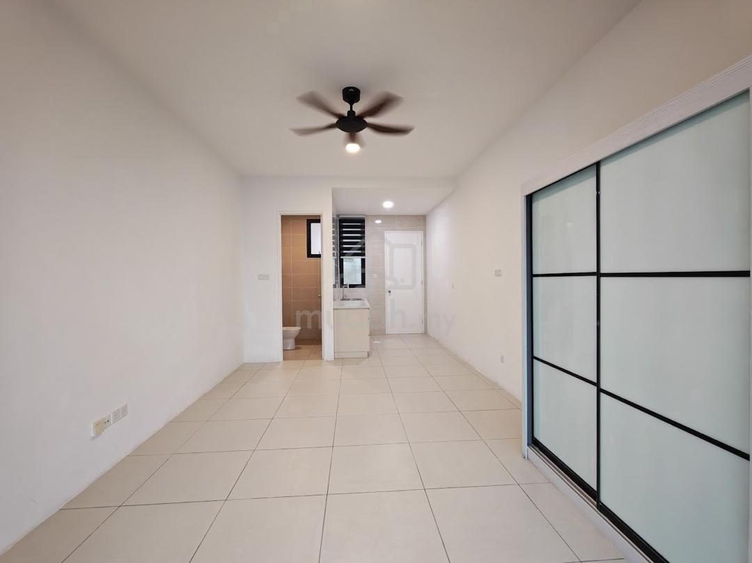 Condominium, Kuching – photo 2 of 3