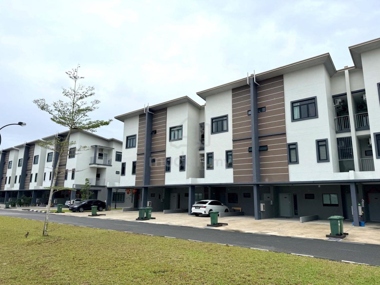 Townhouse, Kuching – photo 1 of 3