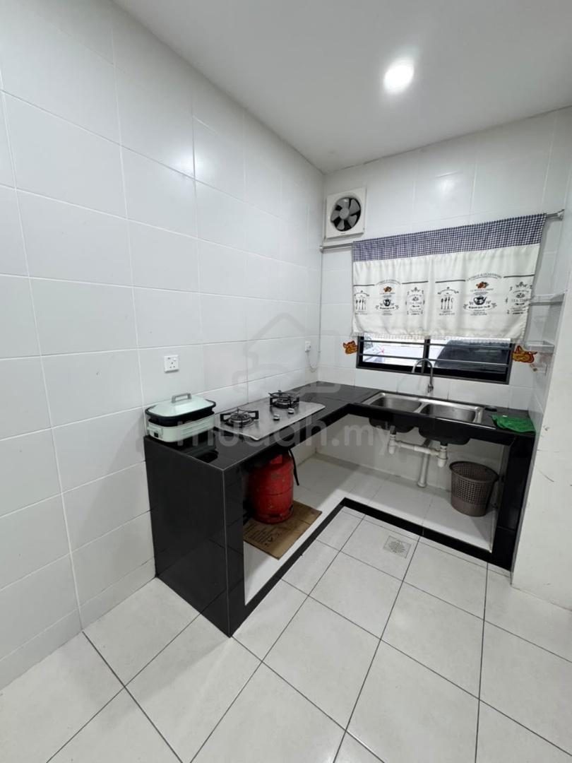 Townhouse, Kuching – photo 3 of 3