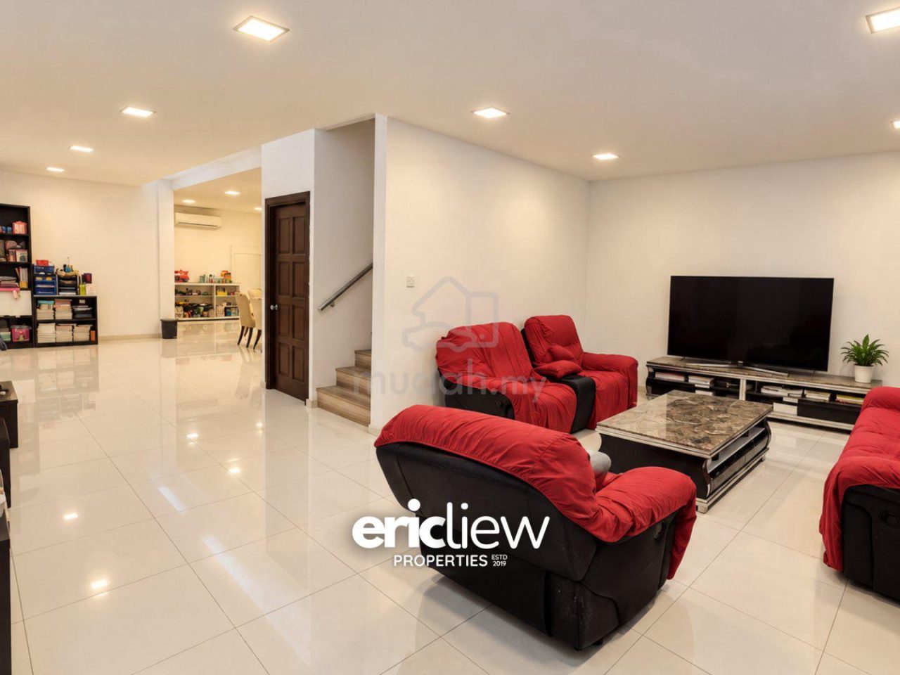 Double Storey Terrace House at Everbright Estate for Sale photo 1