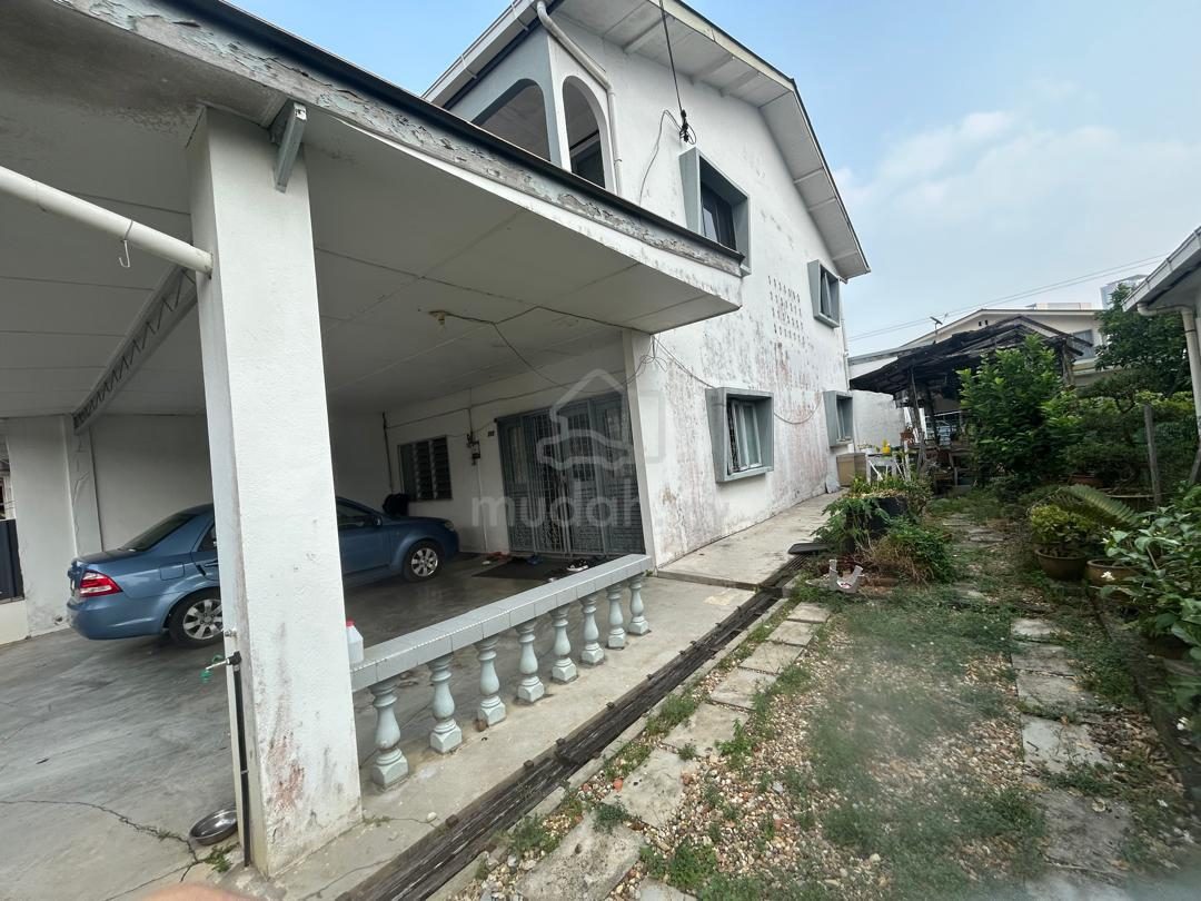 LOCATION! Double Storey Corner @ Taman Seng Goon photo 1