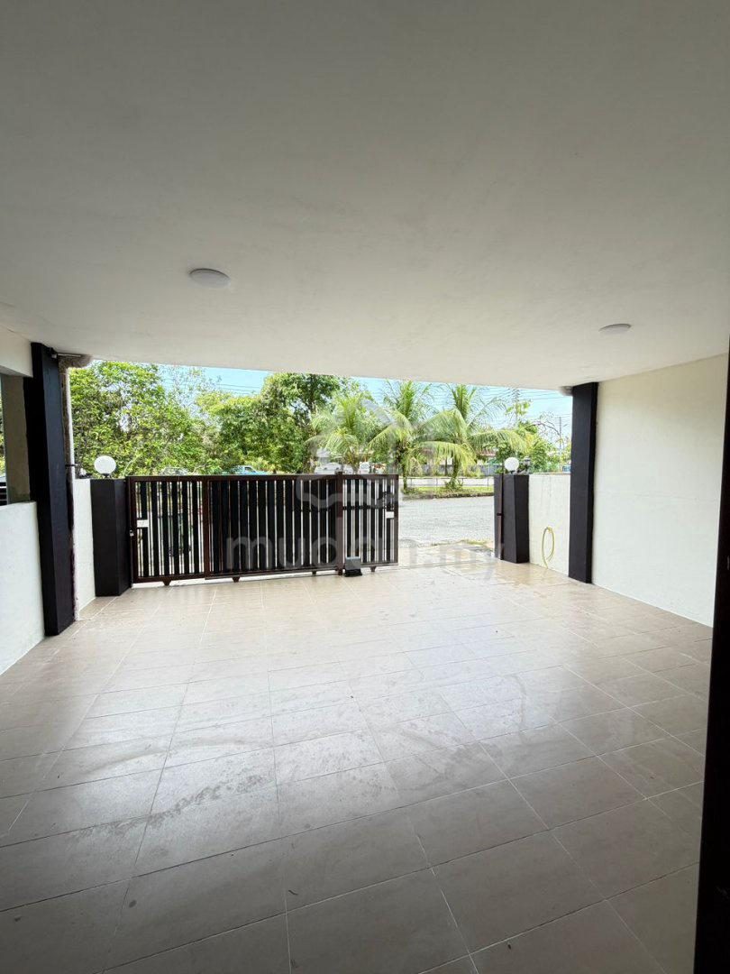 2-storey Terraced House, Kuching – photo 2 of 3