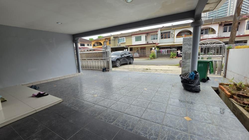 TAMAN SENG GOON DOUBLE STOREY SEMI DETACHED FOR SALE At KUCHING photo 2
