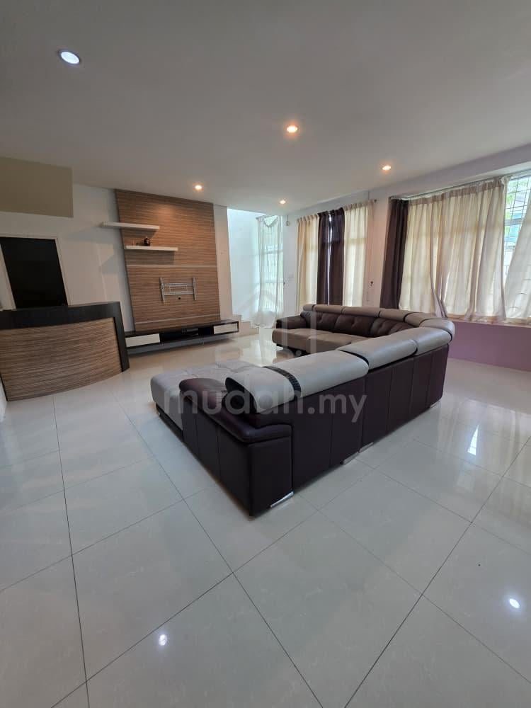 2-storey Terraced House, Kuching – photo 2 of 3