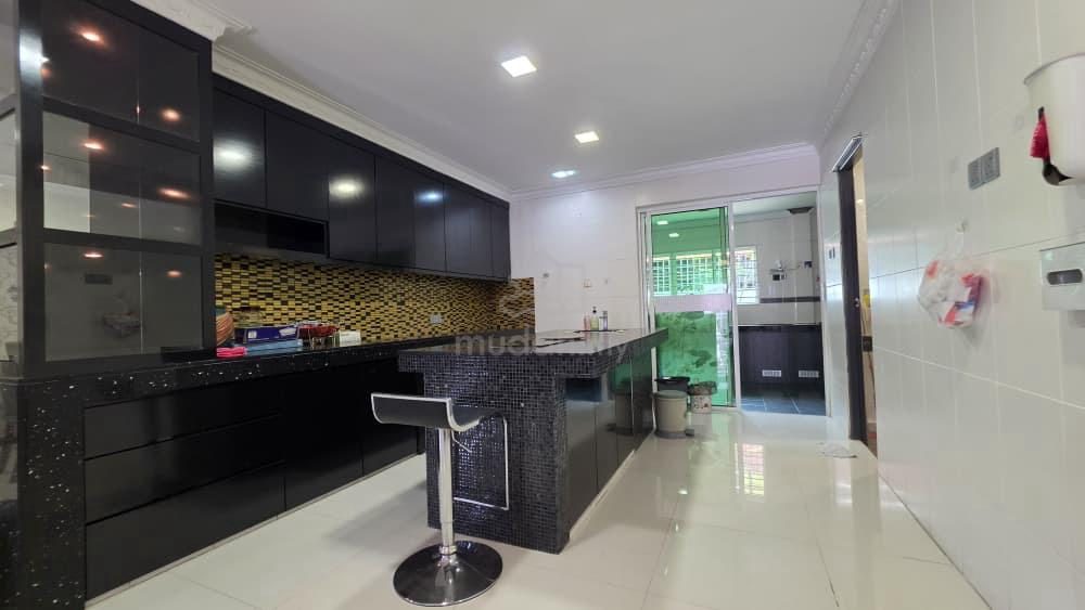 Taman Seng Goon Double Storey Semi Detached FOR SALE photo 1