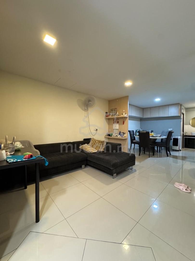 Double Storey Intermediate House at Taman Kenny For Sale photo 1
