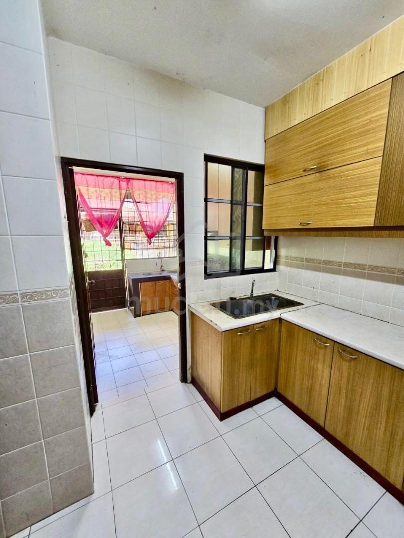 Taman Sri Moyan Double Storey Intermediate For Sale photo 3