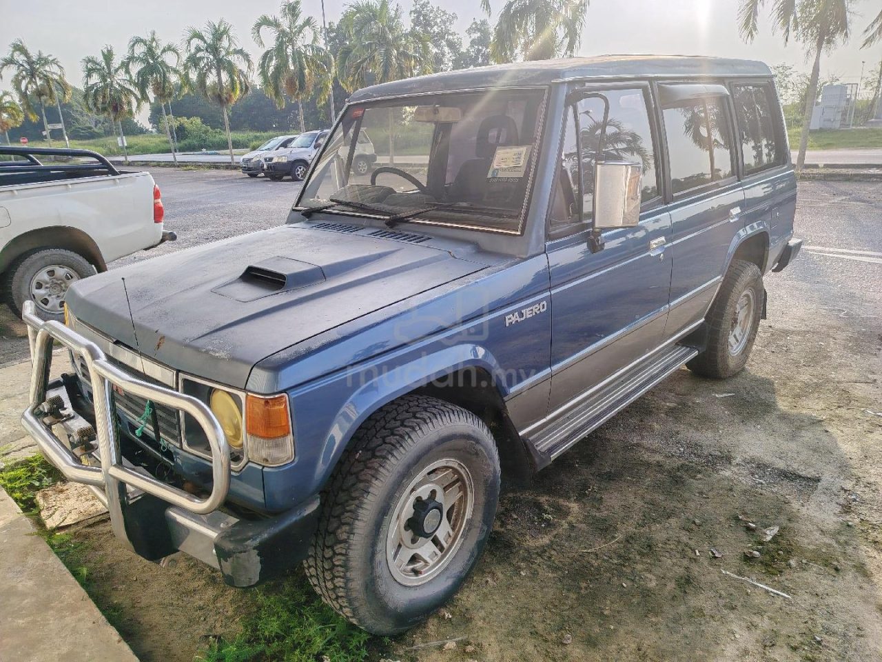 Mitsubishi Pajero, Miri – photo 2 of 3