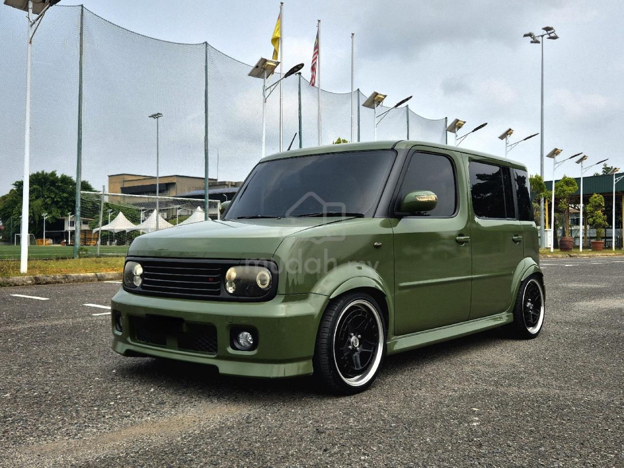 Nissan Cube, Kuching – photo 3 of 3