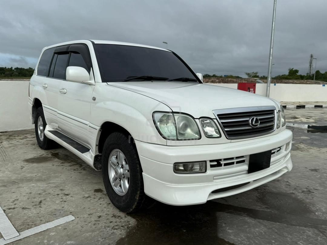 2005 Lexus LX470 5-Speed (Local Brand New) Subtank photo 1