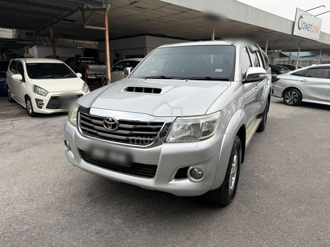 Toyota Hilux, Kuching – photo 2 of 3