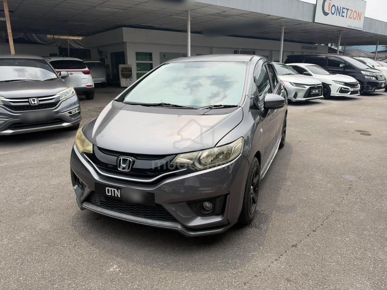 2015 Honda JAZZ 1.5 E (A) photo 2