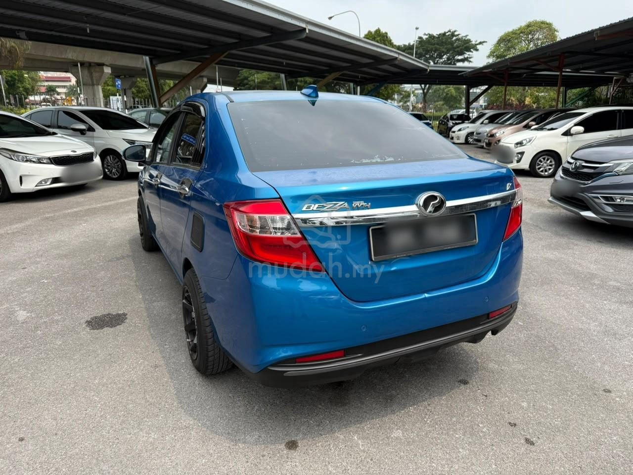 Perodua Bezza, Kuching – photo 3 of 3