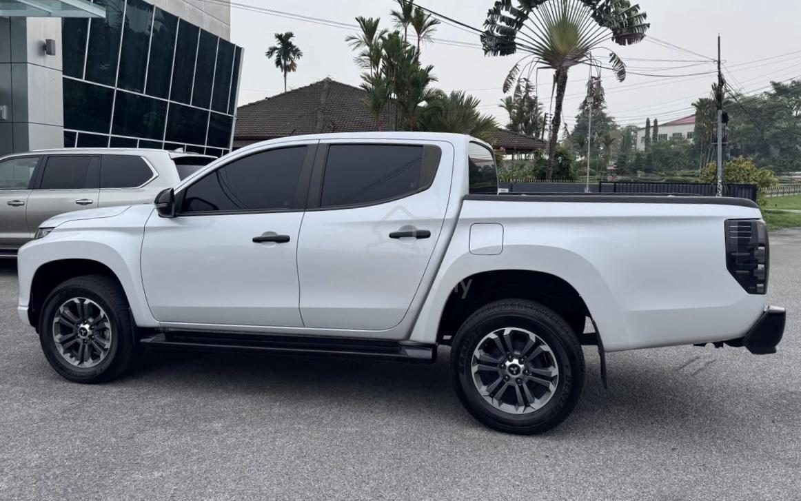 Mitsubishi Triton, Kuching – photo 3 of 3