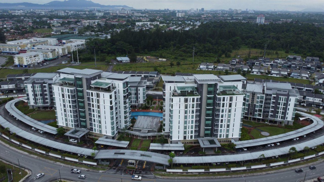 The Park Residence Tabuan Tranquility – Fully Furnished 3-Bedroom + Utility Room