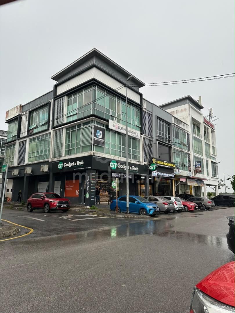 For sale 3 storey commercial shop
