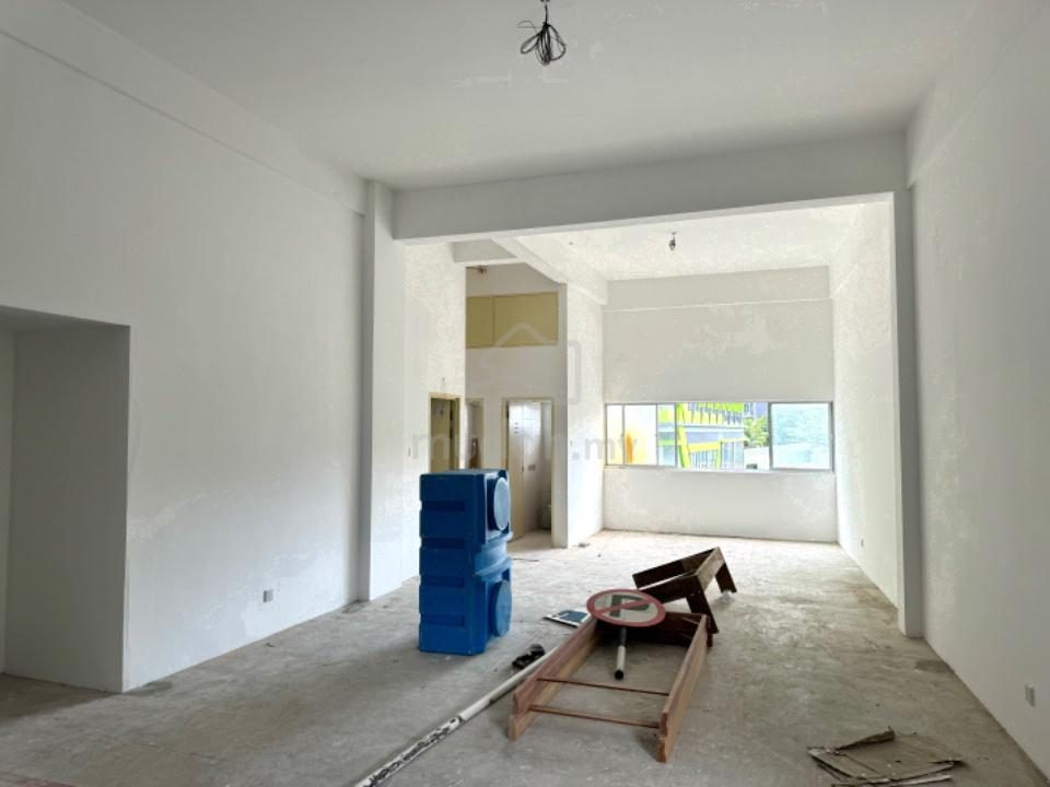 Shop lot, Kuching – photo 3 of 3