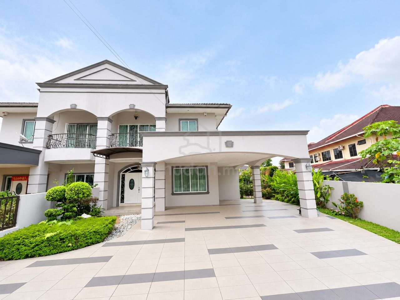 Semi-Detached House, Kuching – photo 2 of 3