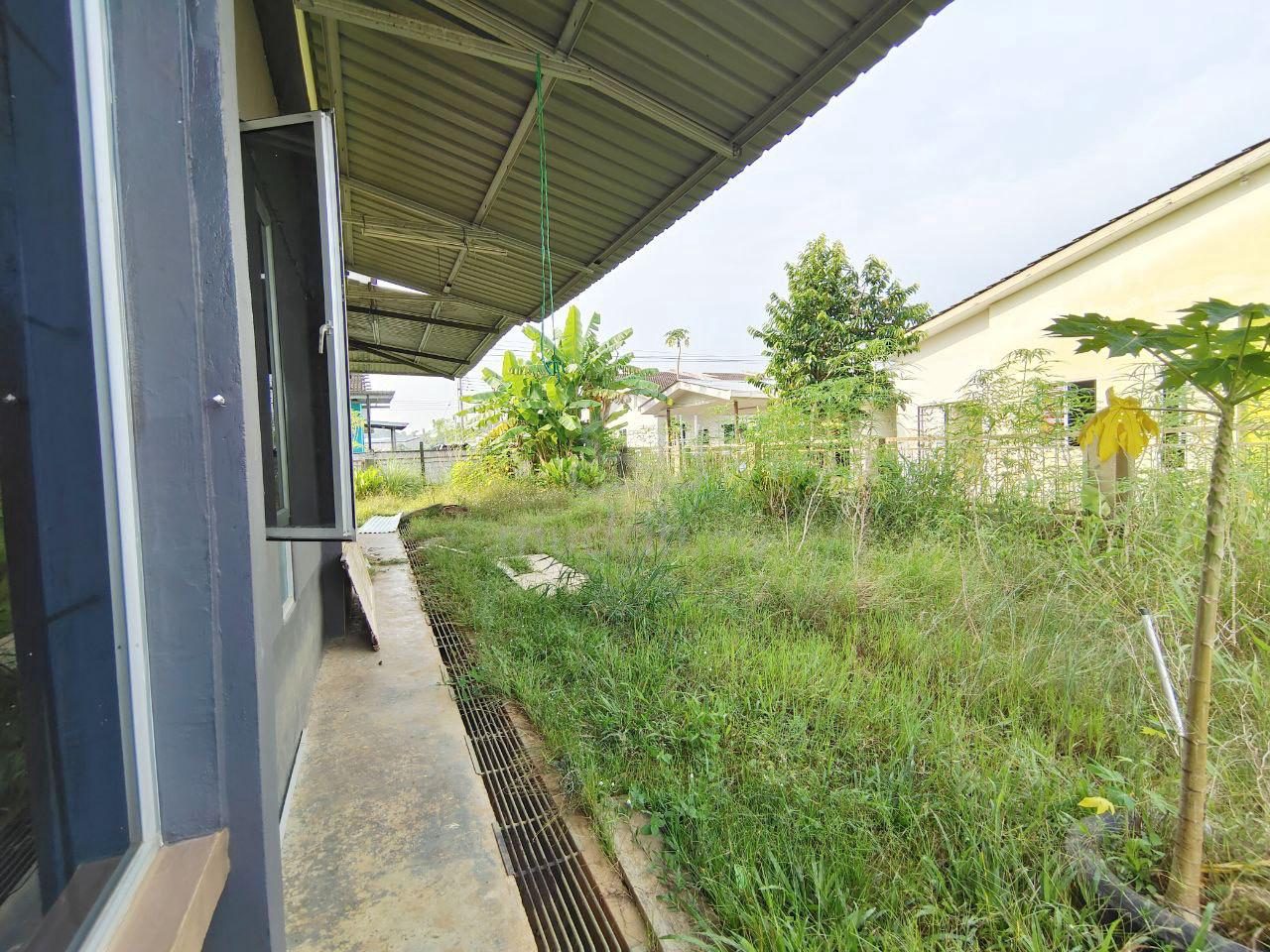 Taman Mutiara, Batu 9 Single Storeys Terrace Corner For Sale photo 2
