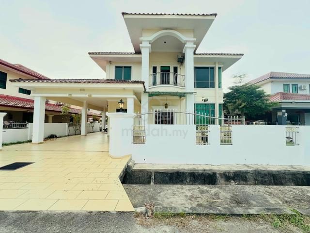2 Sty Renovated Bungalow_Ocean Park Luak Bay Miri photo 1
