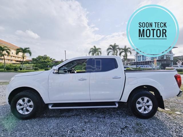 2017 Nissan Navara, Kuching – photo 3 of 3