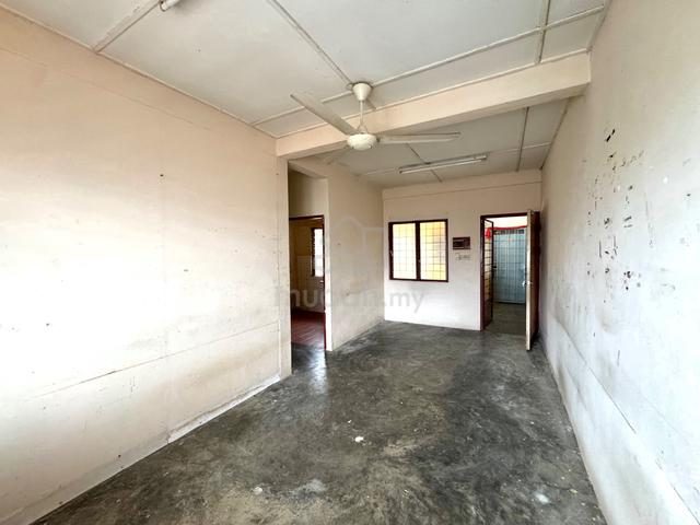 Condo / Apartment, Kuching – photo 2 of 3