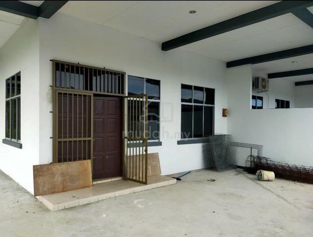 taman bungenvilla jalan oya lama batu 8 1/2  sibu photo 2