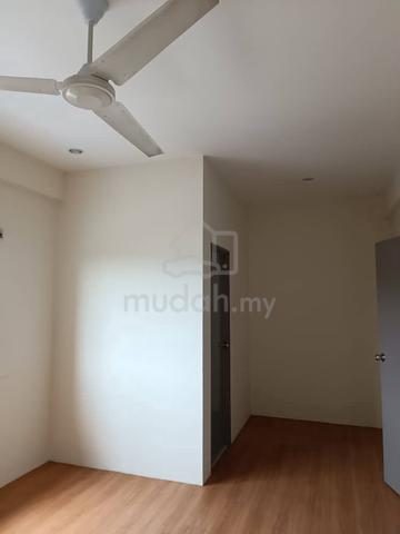 Townhouse, Samarahan – photo 2 of 3
