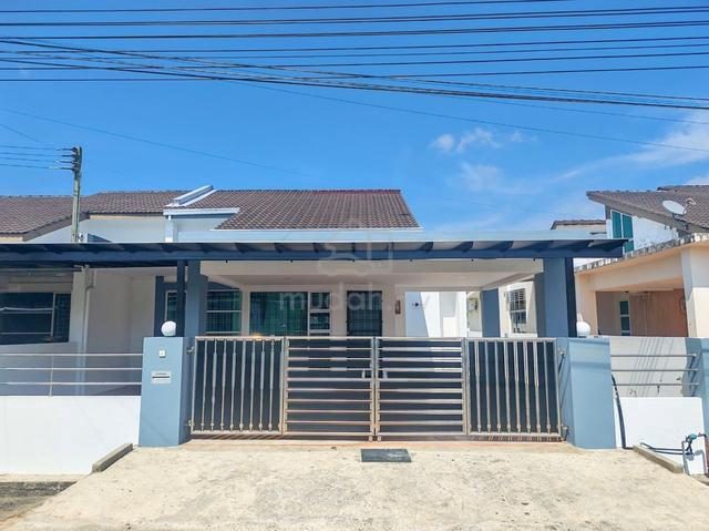 Single Storey Semi Detached House for Sale at Senadin Miri photo 2