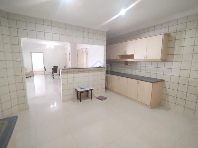 De Summit Condominium For Sale photo 3